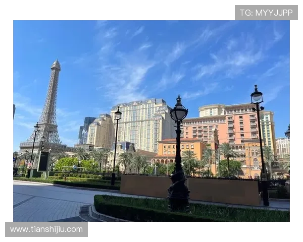 澳门凱旋門附近的必访景点推荐，助你规划完美的一日游行程体验